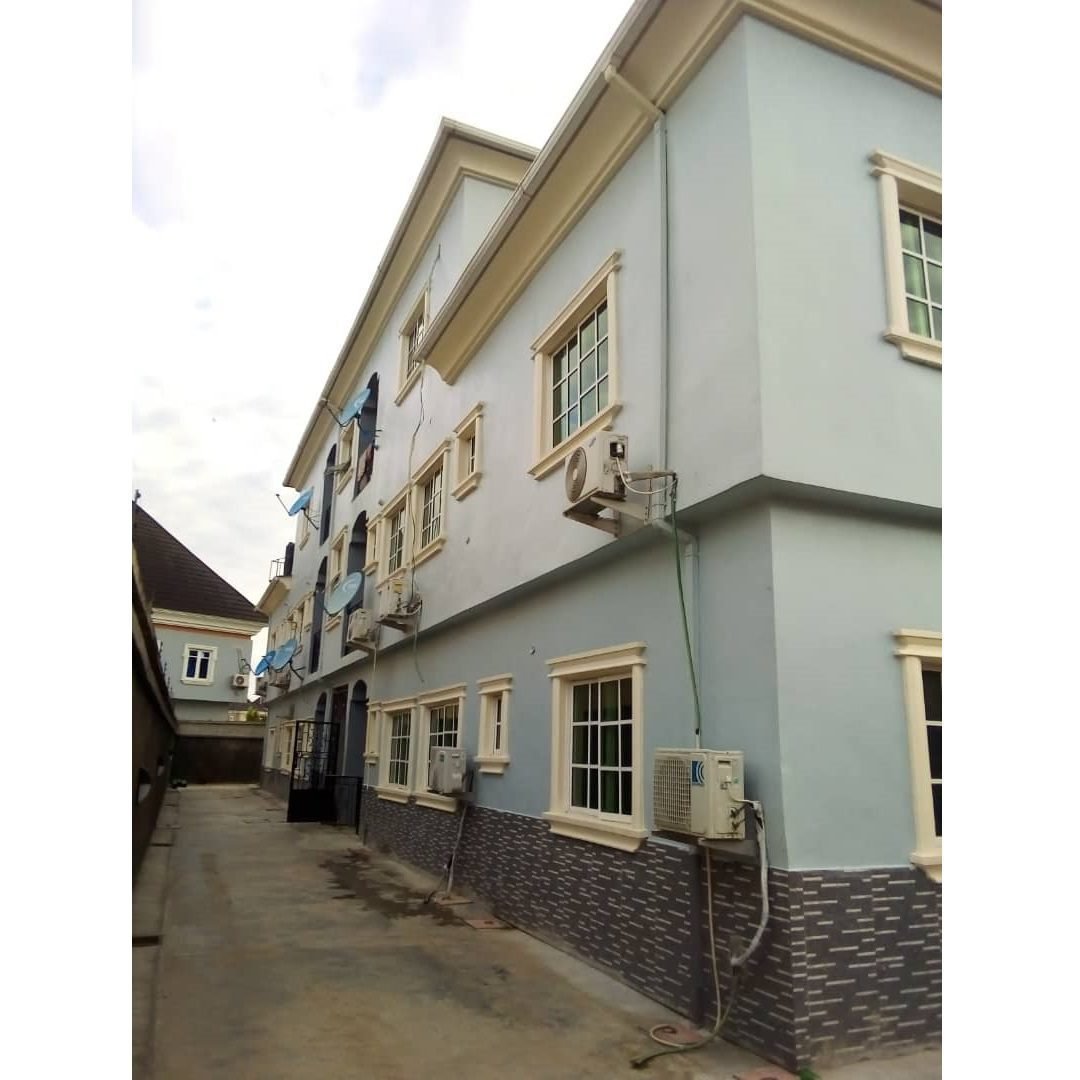 HOUSE FOR SALE AT AMUWO ODOFIN