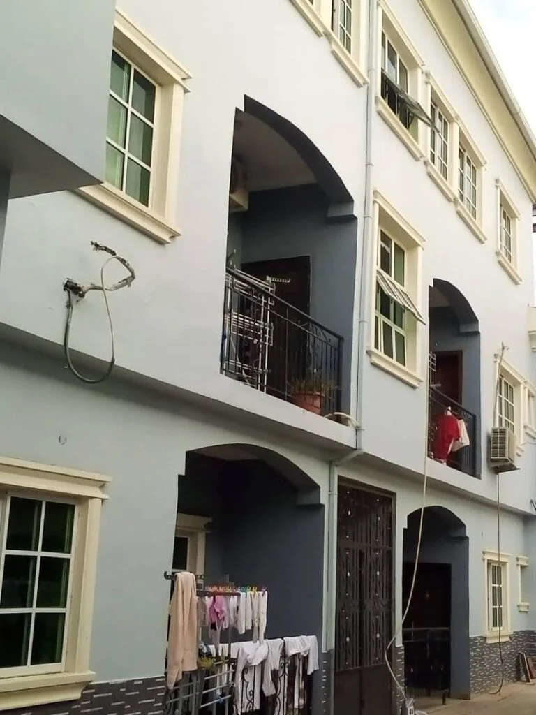 HOUSE FOR SALE AT AMUWO ODOFIN