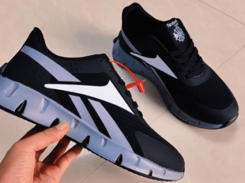 Reebok Sneakers