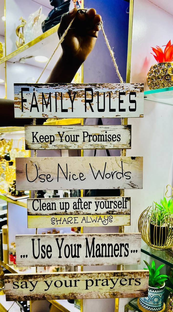FAMILY RULES PLAQUE