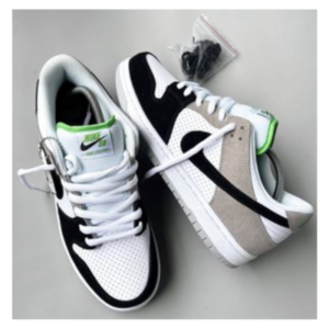 Nike SB Dunk “Chlorophyll”